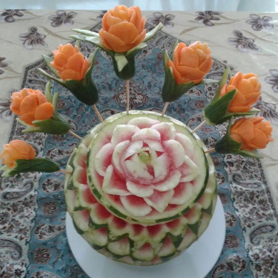  تزیین هندوانه شب یلدا برای عروس