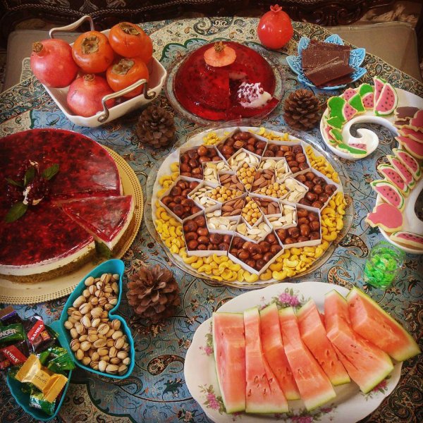  180 عکس زیبا برای شب یلدا