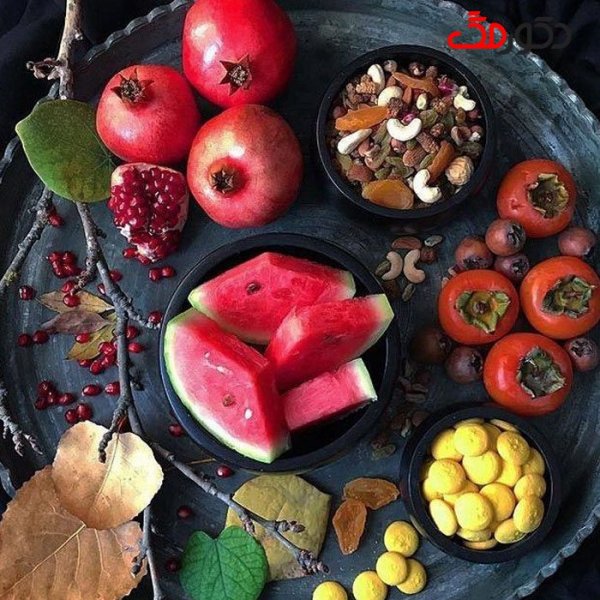  200 عکس شب یلدا تو خونه