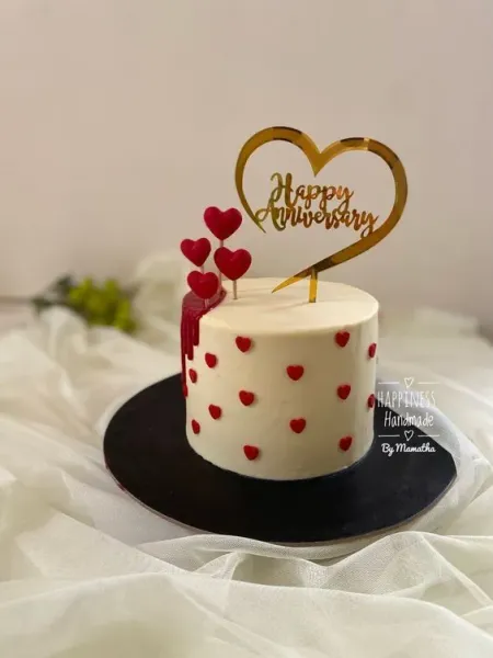  ژست عکس ولنتاین با کیک