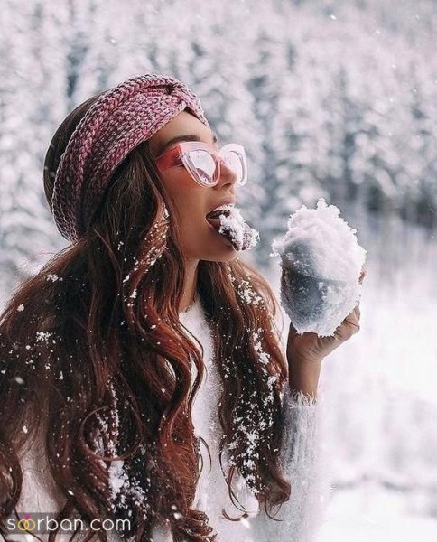  ژست عکس برفی عاشقانه