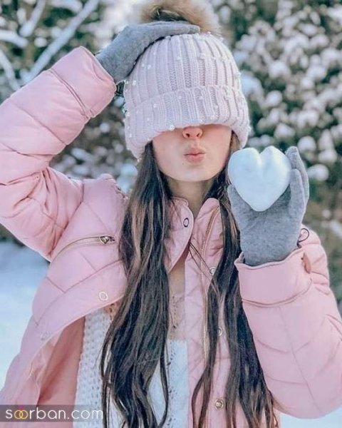  ژست عکس برفی عاشقانه