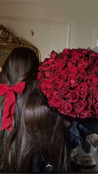 عکس با دسته گل عروس