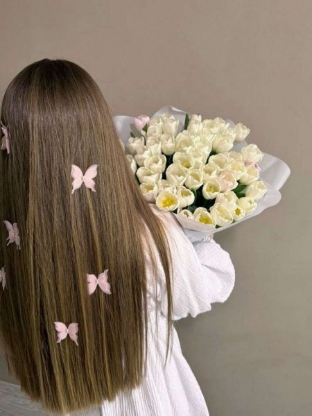 عکس با دسته گل عروس