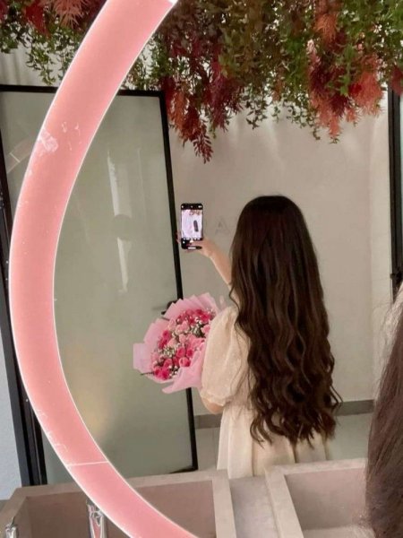 عکس با دسته گل عروس