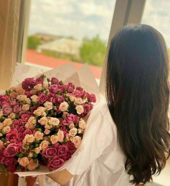 عکس با دسته گل عروس