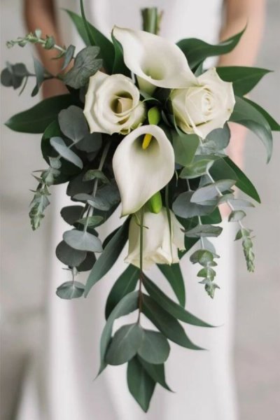  عکس با دسته گل عروس