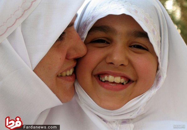عکس مادر و فرزند با حجاب کارتونی