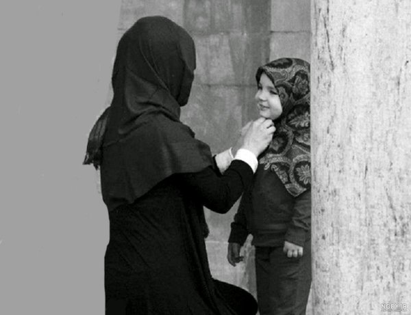 عکس مادر و فرزند با حجاب کارتونی