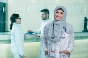  عکس خانم دکتر با حجاب
