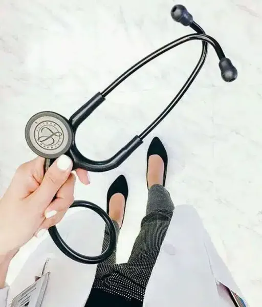  عکس خانم دکتر ایرانی برای پروفایل