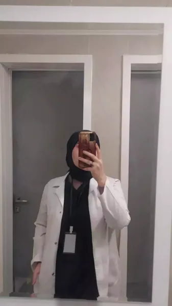  عکس خانم دکتر ایرانی برای پروفایل
