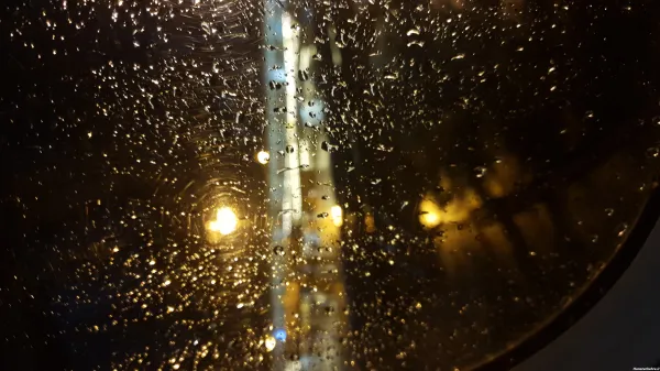  عکس داخل هواپیما در شب