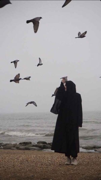  عکس پروفایل دختر با حجاب کنار دریا