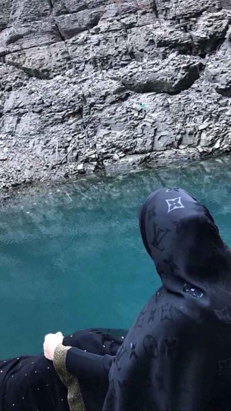  عکس پروفایل دختر با حجاب کنار دریا