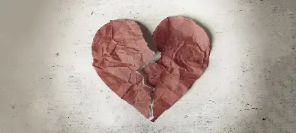  عکس قلب شکسته برای تصویر زمینه