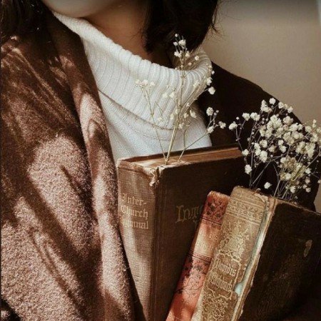  عکس کتاب برای پروفایل شاد
