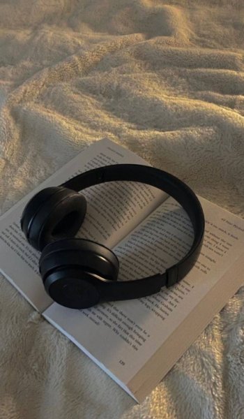  عکس کتاب برای پروفایل گروه