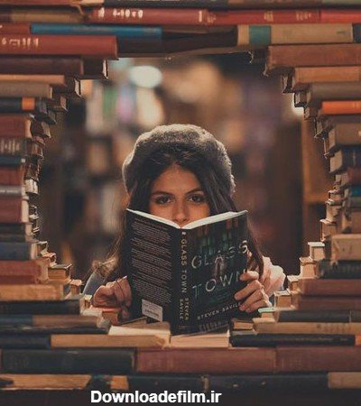  عکس دختر در حال کتاب خواندن کارتونی