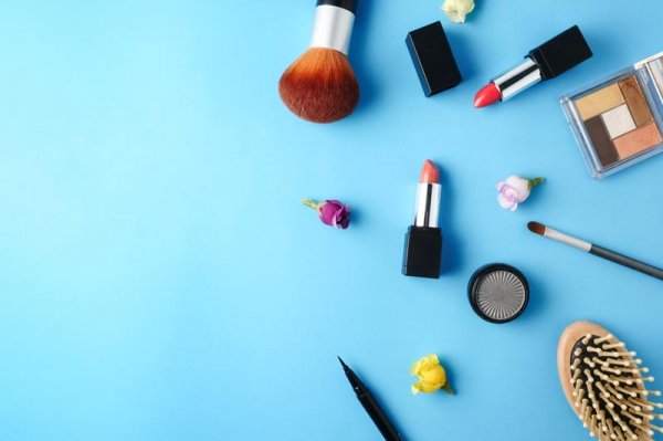 عکس پروفایل ارایشی فانتزی