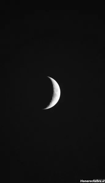  بک گراند مشکی ماه