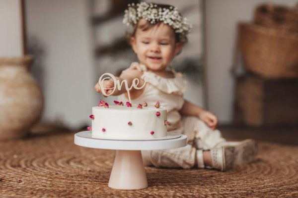  ژست عکس تولد کودک در منزل