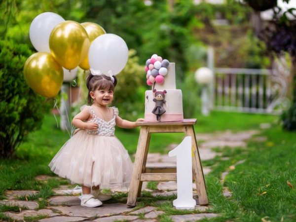  ژست عکس تولد کودک در منزل