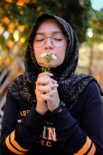  عکس دختر با حجاب مینیمال