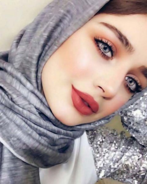  عکس دختر با حجاب مینیمال