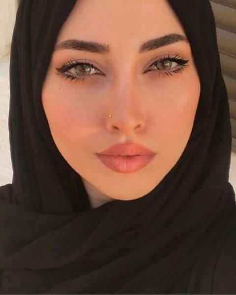  عکس دختر با حجاب مینیمال