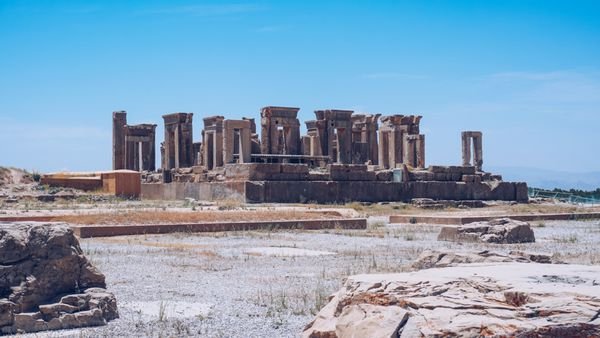 عکس تخت جمشید با کیفیت بالا