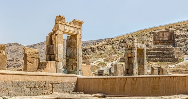 عکس تخت جمشید با کیفیت بالا