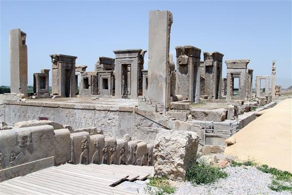  عکس تخت جمشید در زمان هخامنشیان