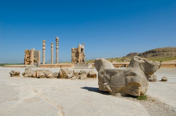  عکس تخت جمشید در زمان هخامنشیان