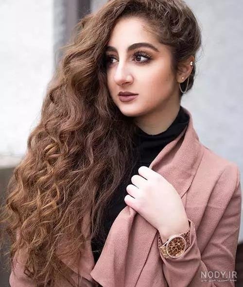  بک گراند قهوه ای روشن ساده