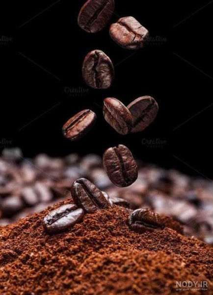  بک گراند قهوه ای روشن ساده