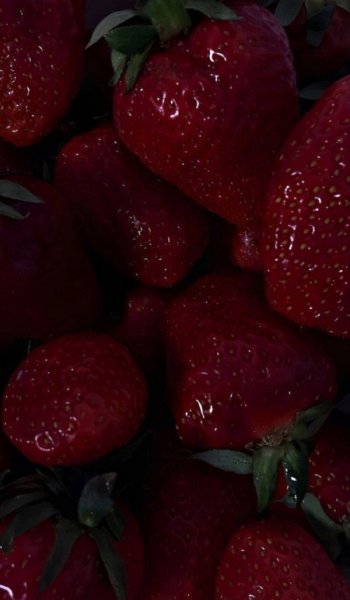 عکس توت فرنگی کارتونی