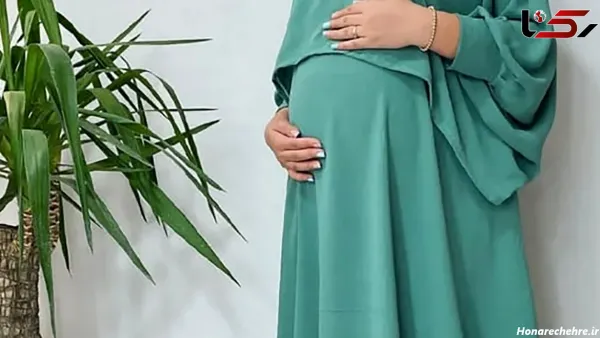 ژست عکس بارداری با همسر