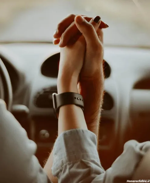  عکس دست ب دست عاشقانه