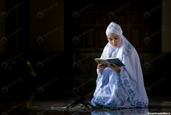 عکس نماز خواندن دختر واقعی