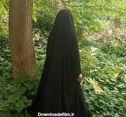 عکس دختر با چادر نماز برای پروفایل