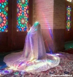 عکس دختر با چادر نماز برای پروفایل