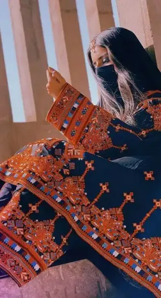عکس دختر بلوچ غمگین