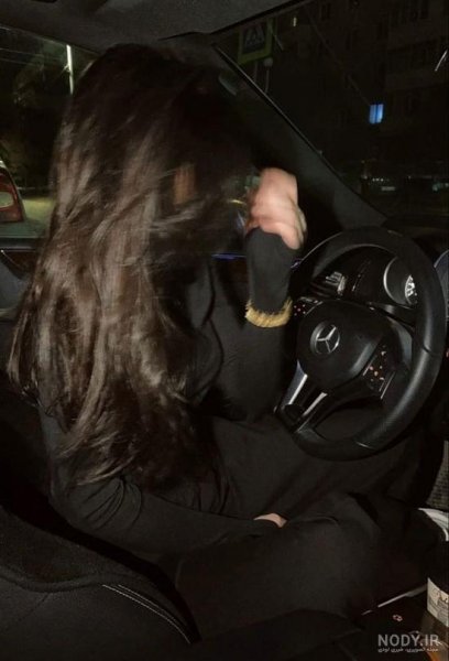 عکس پروفایل دختر با ماشین خارجی