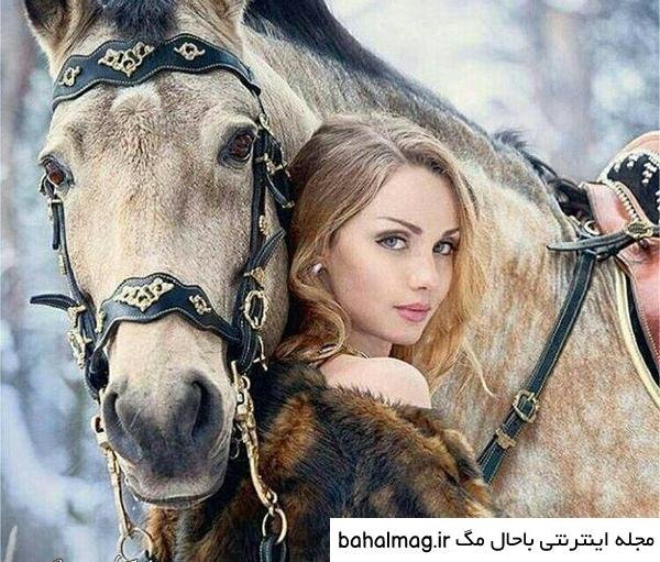 عکس پروفایل دختر با اسب سیاه