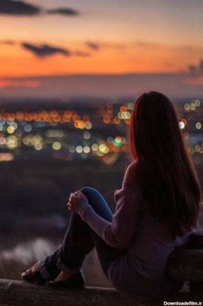  عکس پروفایل دختر پشت ب دوربین