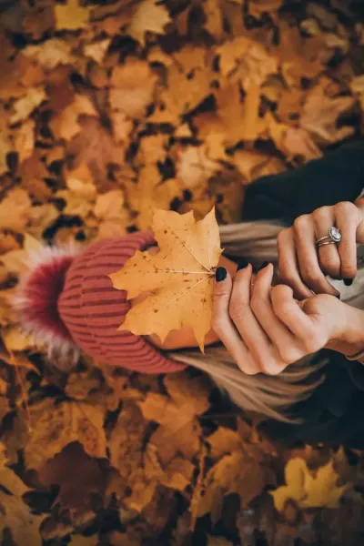  پروفایل دختر پاییزی