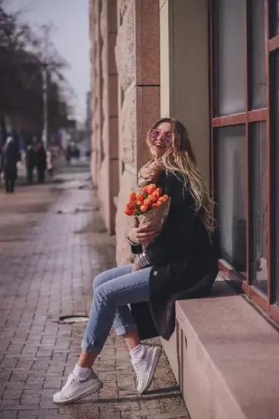  پروفایل دختر تنها و قوی