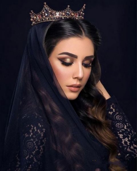 پروفایل تاج ملکه