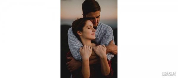 عکس فیک جلو اینه دخترانه